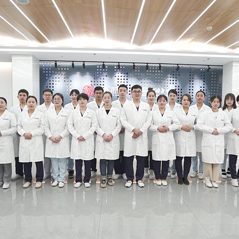 親和的護士 親和的護士